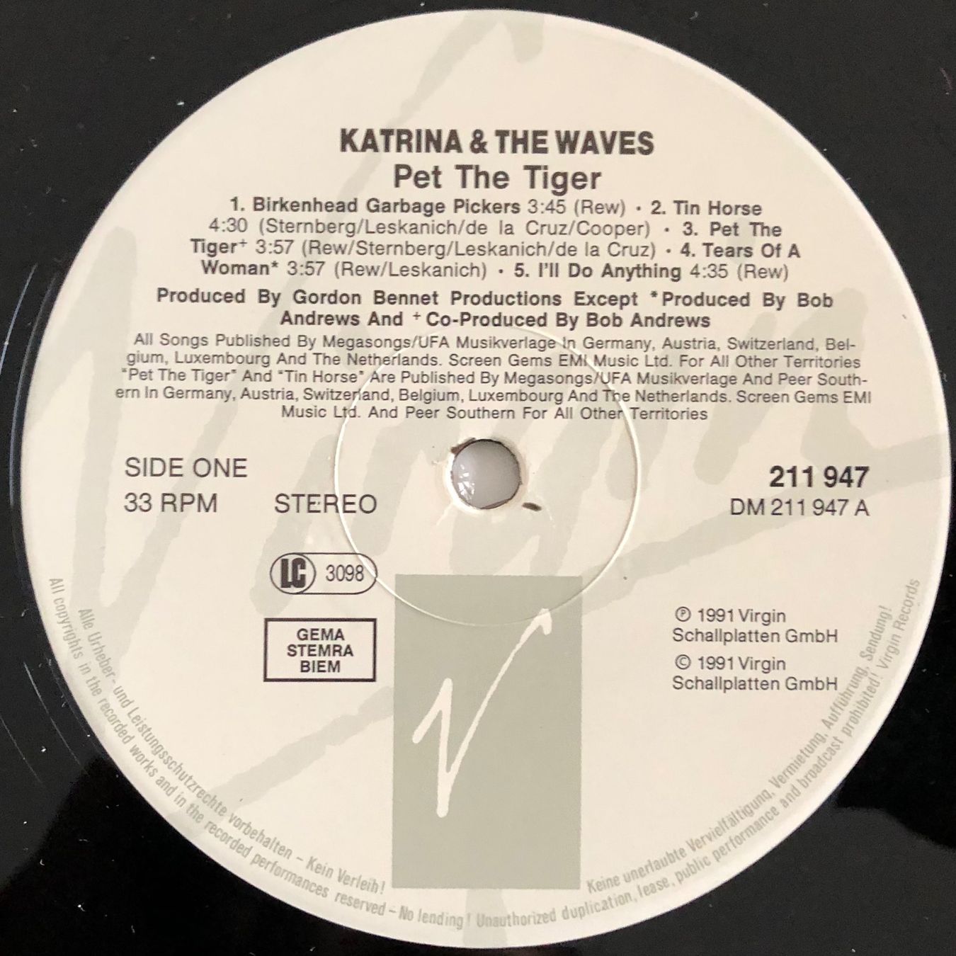 Dischi in vinile: KATRINA & THE WAVES - PET THE TIGER – Usato da Poliez-Pittet venduto da Newtown-Records 3
