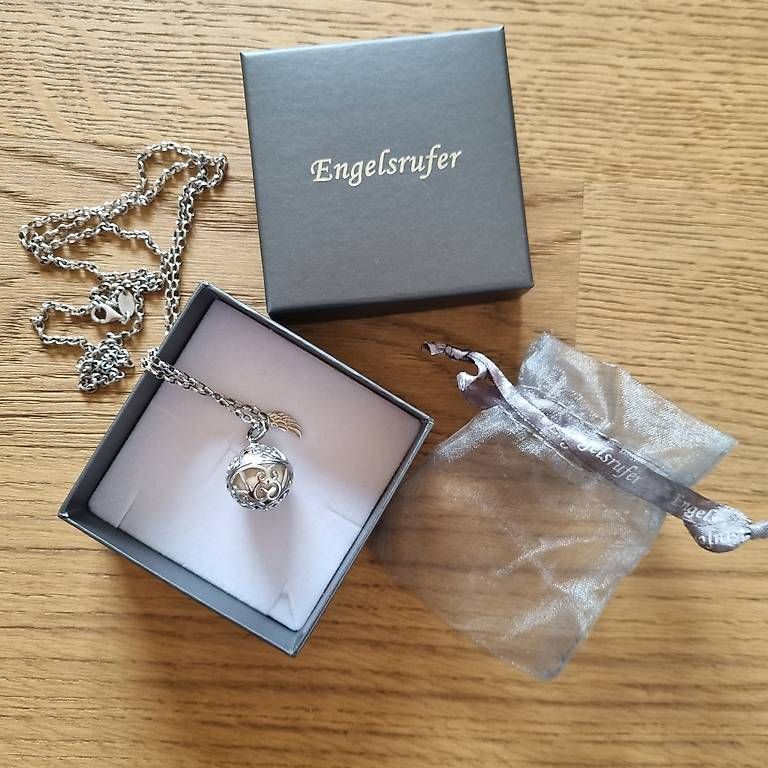 Pendentifs: Engelsrufer Anhänger mit Kette – D'occasion à Hägglingen par TamaraDeVito