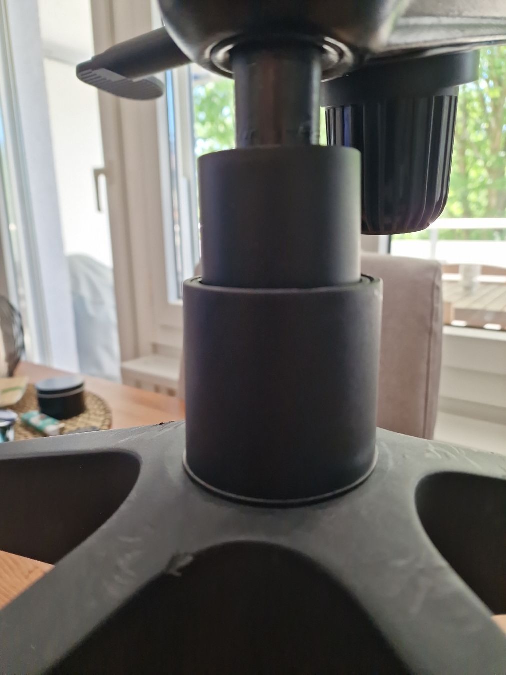Razer Sedie: Razer Tarok Pro Gaming Chair - Usable, Needs Repair – Difettoso da Winterthur venduto da Fra90 2