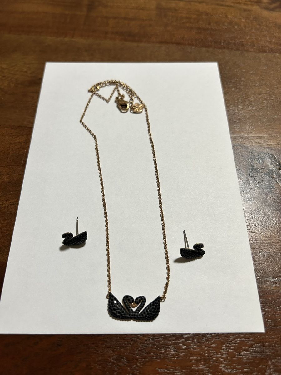 Swarovski Altri gioielli: Swarovski Schwan Schmuck-Set – Usato da Zürich venduto da mangel 1