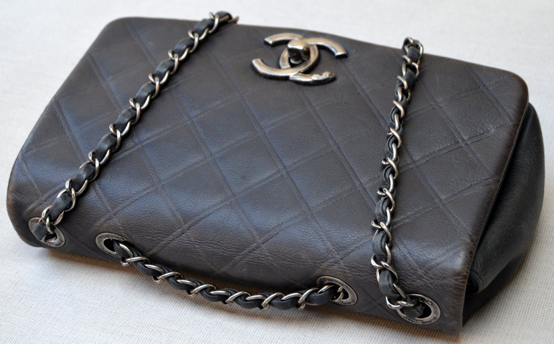 Chanel Taschen für Damen: Chanel Chic FlapTasche / sac – Gebraucht aus Collonges von Auganien 5