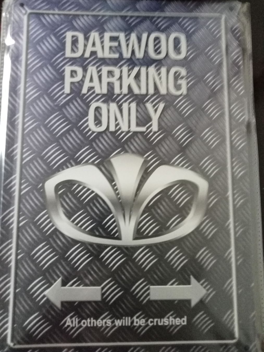 Insegne: Metallic Blechschild-DAEWOO-PARKING ONLY – Nuovo e nell'imballaggio originale da Rupperswil venduto da big-one-sale