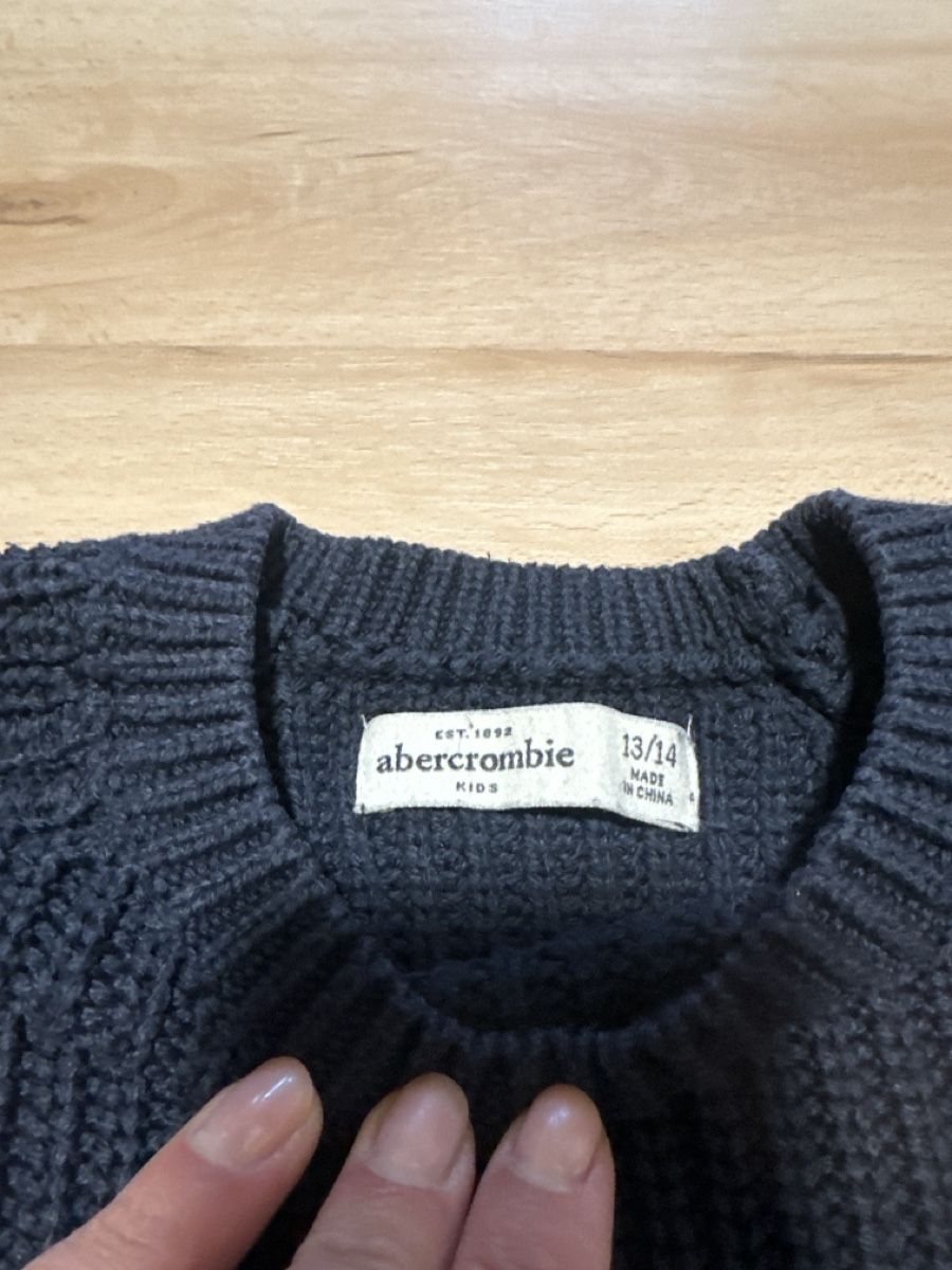 Abercrombie Maglioni & Felpe: Pullover dunkelblau aebercrombie 13/14 – Usato da Berg SG venduto da ES78 1