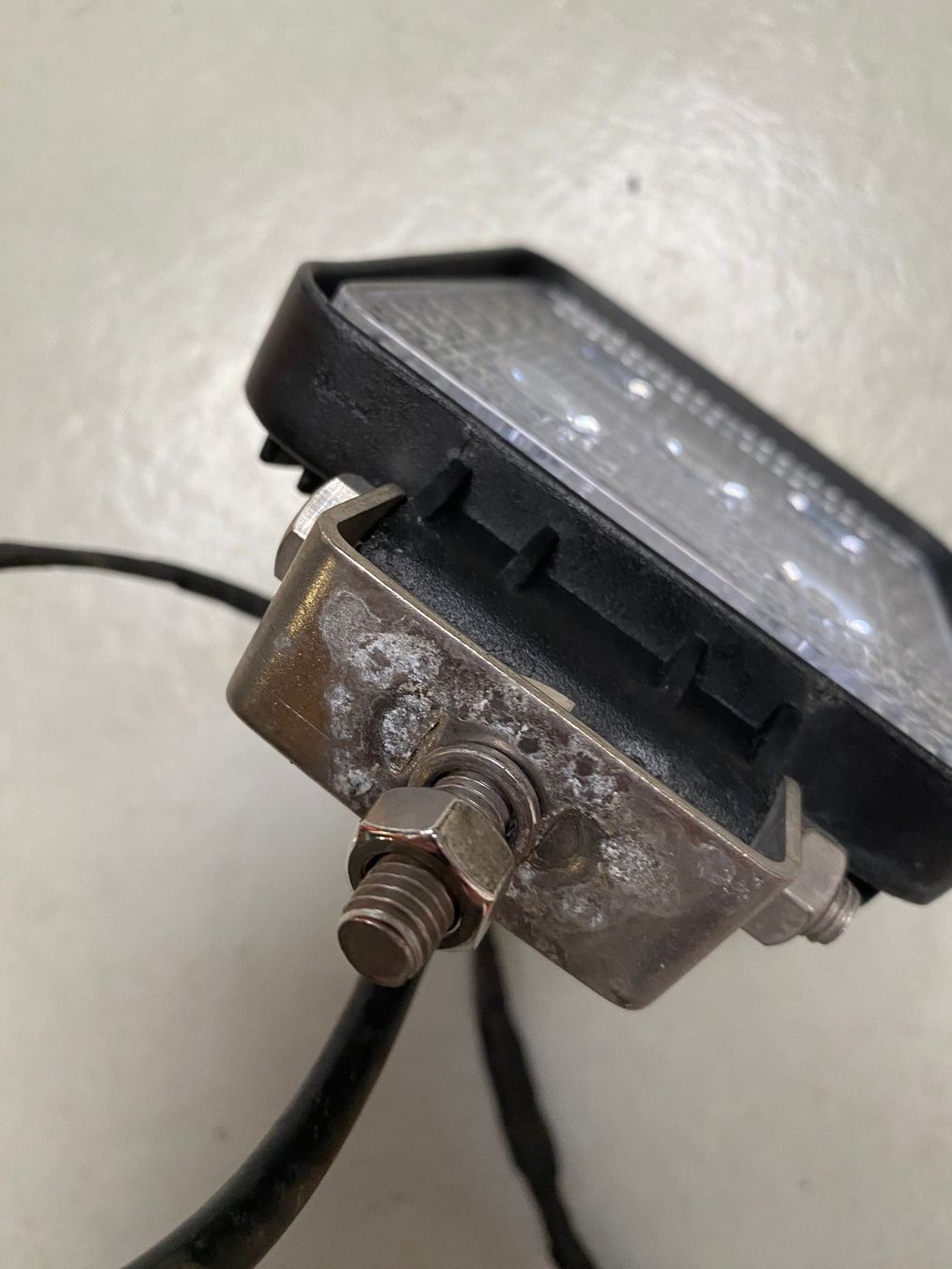 Lampen: LED Lampe – Gebraucht aus Alpnach-Dorf von Hess-Automobile 3