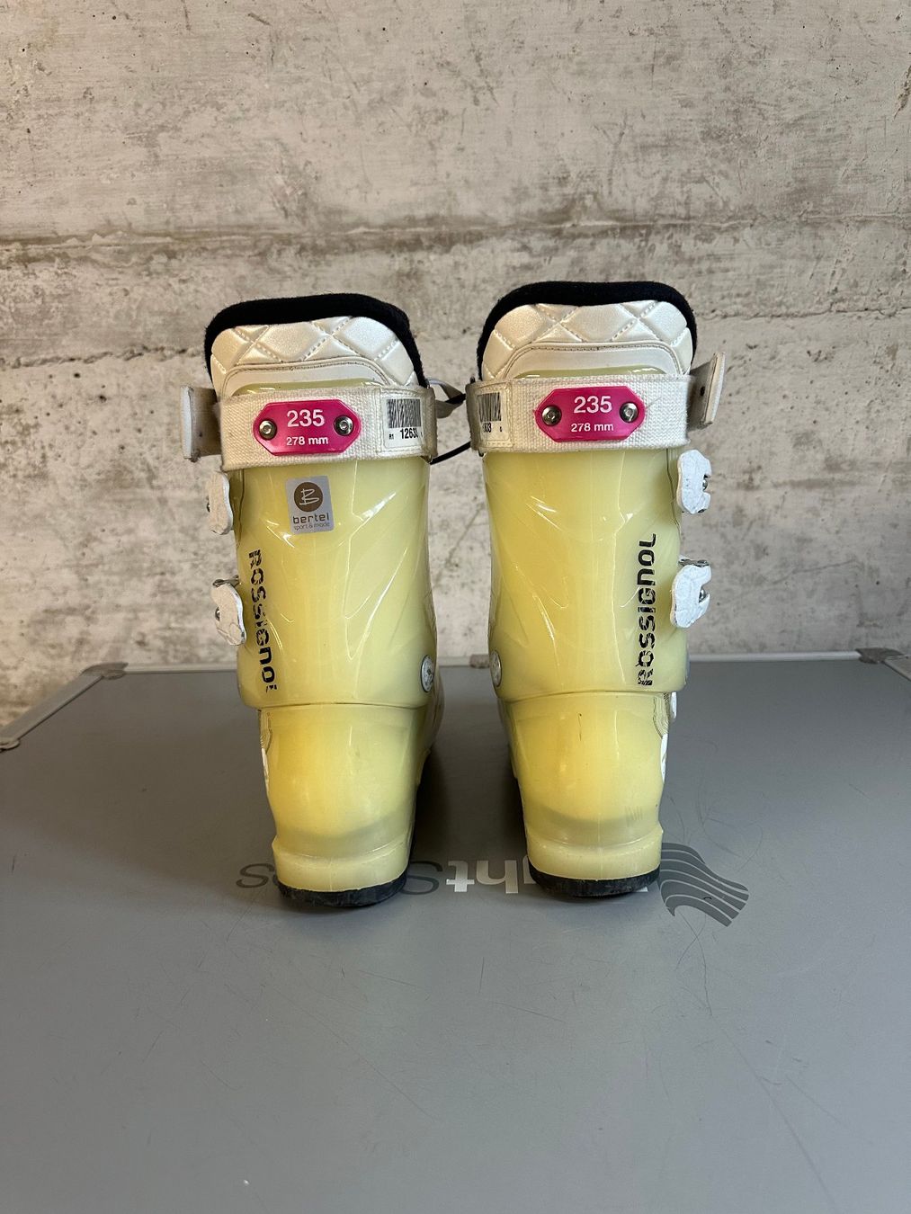 Rossignol Scarpe da uomo: Rossignol Skischuhe 23.5 / 37 – Usato da Emmenbrücke venduto da karkarkar 1