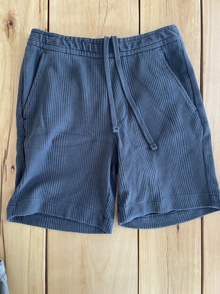 Lotti di vestiti: 4x kurze Hosen – Usato da Oberarth venduto da abi127 5