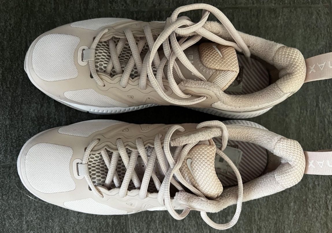 Nike Damenschuhe: nike gr 38,5 – Gebraucht aus Winterthur von EasyRS 4