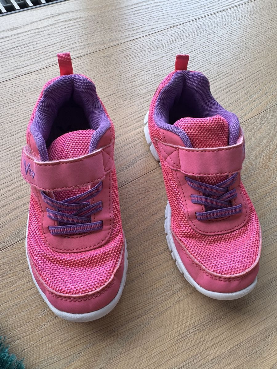 Scarpe per ragazzi: Sneakers – Usato da Ruvigliana venduto da lux_t2sb 1