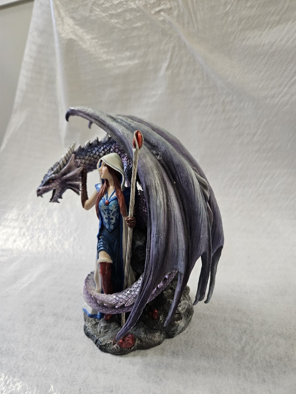 Statuette: Zauberin mit Stab Drachen 28cm – Nuovo (secondo la descrizione) da Dielsdorf venduto da Kenan997 2