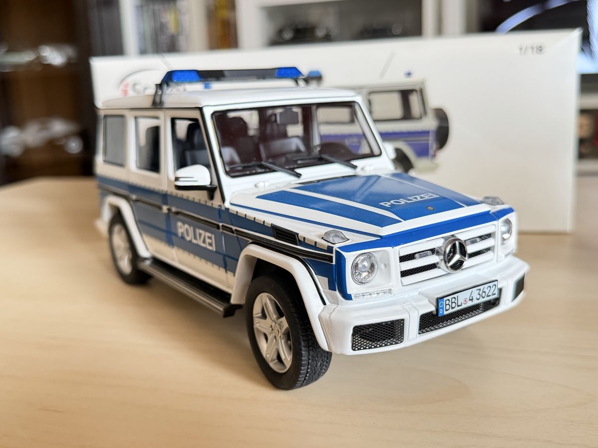 Mercedes-Benz Modellini d'auto: Mercedes G-Class Polizei iScale 1/18 – Nuovo (secondo la descrizione) da Villarimboud venduto da Beowulf1691 2