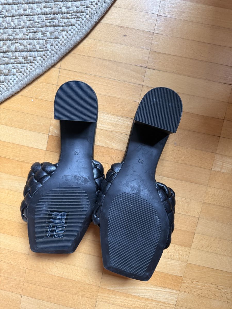 Monki Scarpe da donna: Claquette à Talons  – Usato da Pully venduto da Vckbrd 2