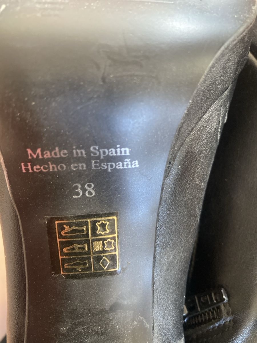 Scarpe da donna: Schwarzweisse Lederstiefel Grösse 38 – Usato da Schmitten FR venduto da noa_vm8b 4