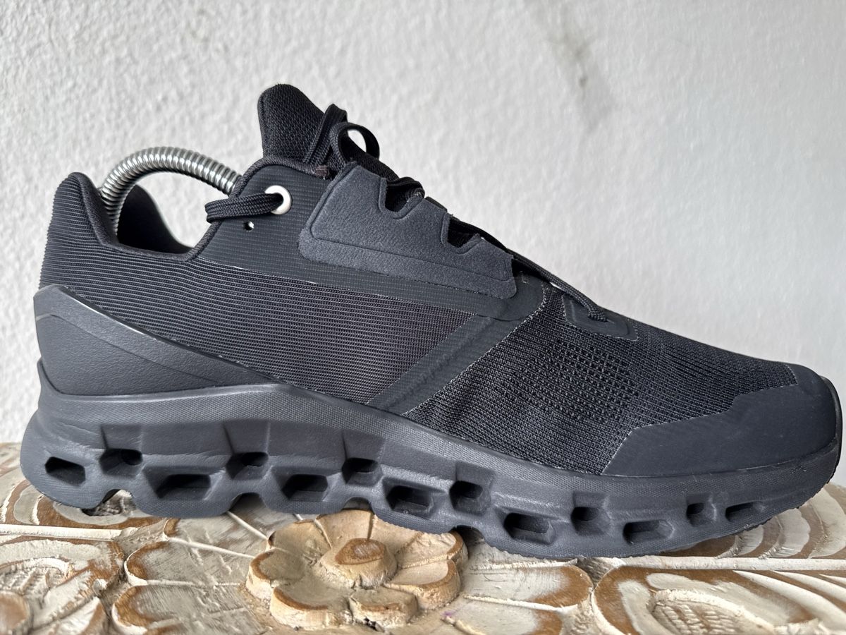 On Herrenschuhe: ON Cloud HELION Laufschuhe Schwarz Grösse 44 – Gebraucht aus Zürich von sha_vw65 3