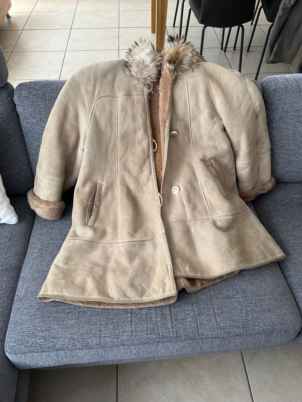 Mäntel: Manteau en peau lainée shearling – Gebraucht aus Fribourg von Vinhell