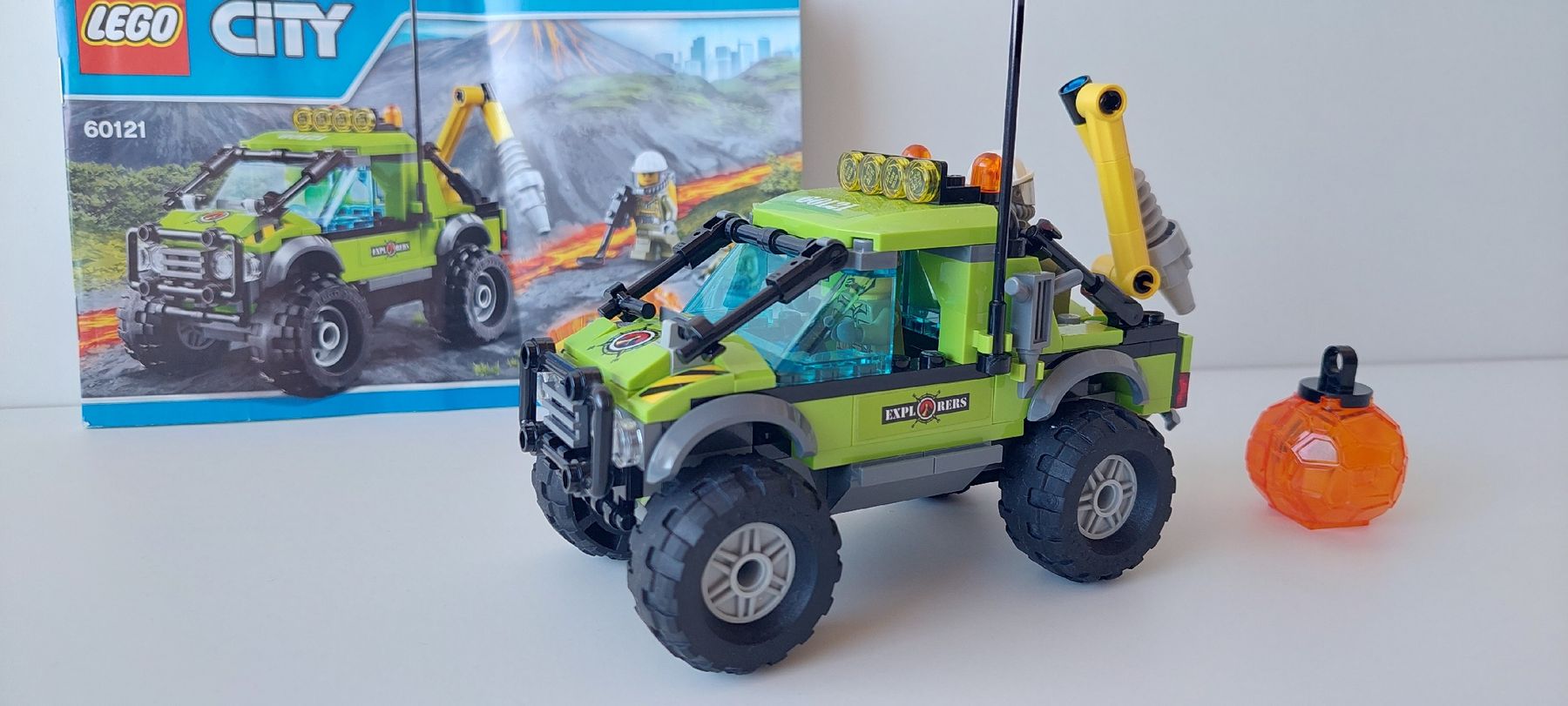 Lego Kit di costruzioni: LEGO City Vulkanforscher Jeep 60121 – Usato da Fischbach-Göslikon venduto da MilanDanis