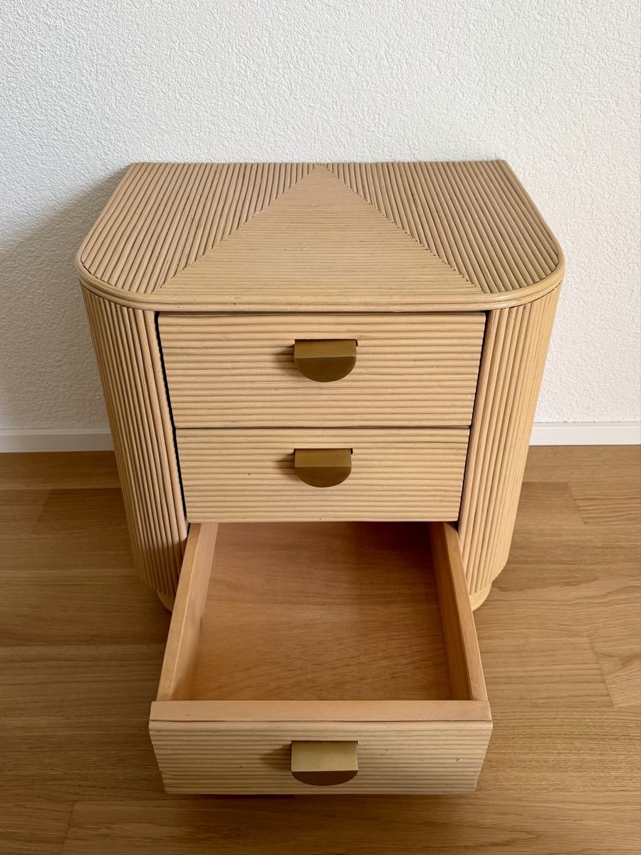 Comodini: Mid Century Modern Rattan Nachttisch – Usato da Bern venduto da RussianDoll 4