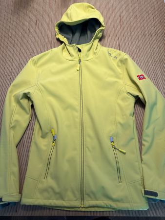 Trollkids Softshell Jacke Gelb Grösse 176 nie getragen
