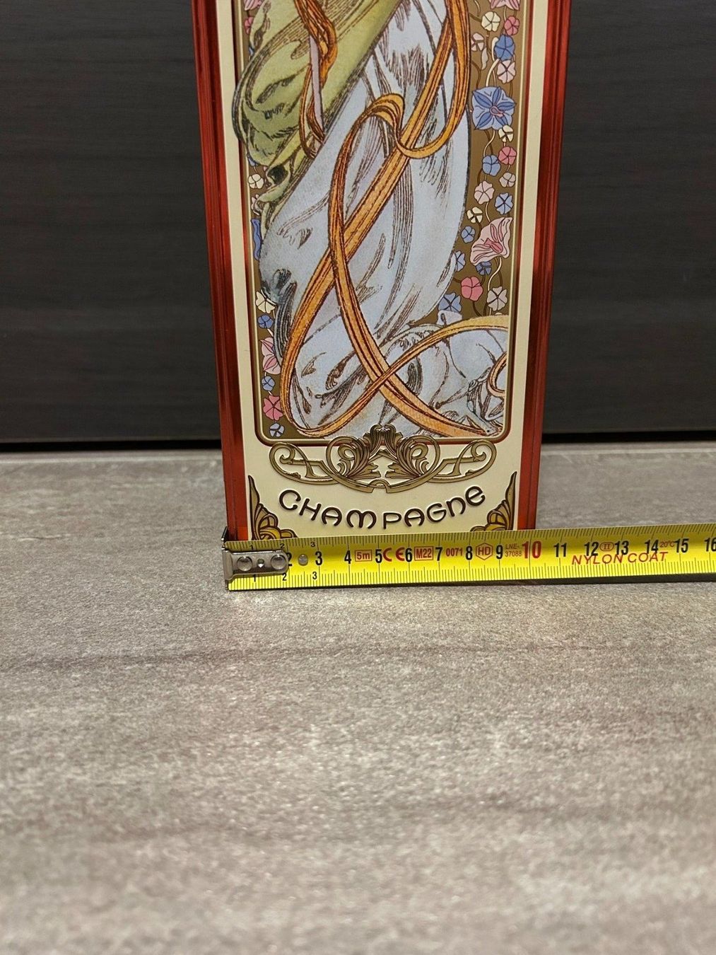 Moet Spirituosen: Moët Chandon Champagne Box – Gebraucht aus Lausanne von Retro-geek 8