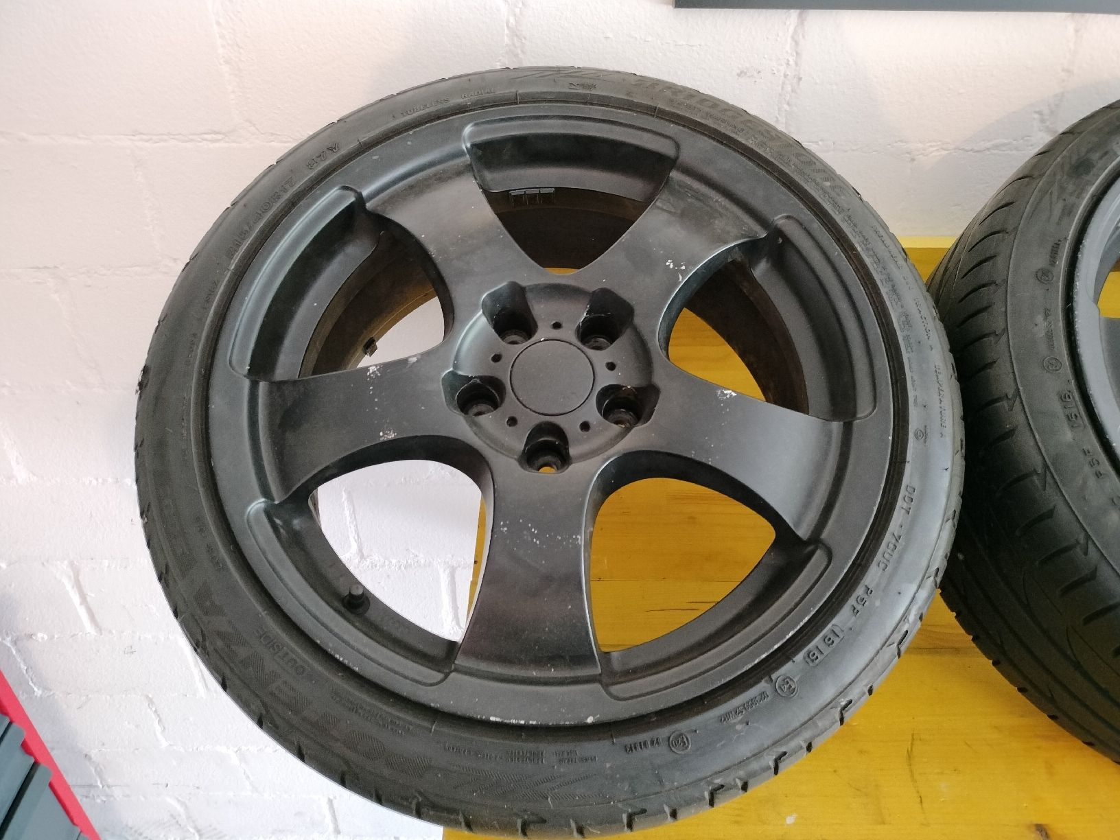 Pneumatici & Ruote complete: Komplett Räder zu verkaufen – Usato da Sempach venduto da Klara9 1