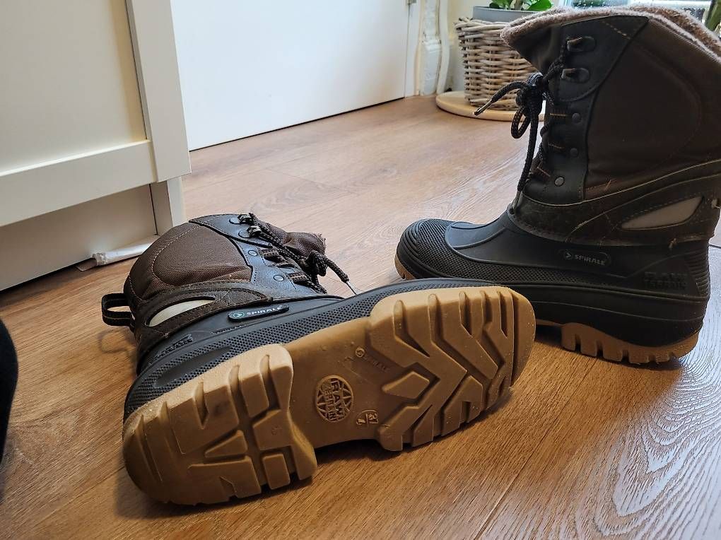 Herrenschuhe: Winterschuhe / boots Gr.37 von Spirale – Gebraucht aus Windisch von ank_6wwq 1