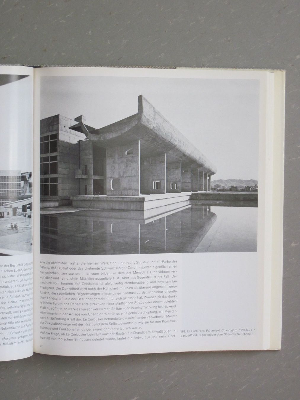 Libri: Architektur unserer Zeit – Usato da Feuerthalen venduto da mam_5l7b 7