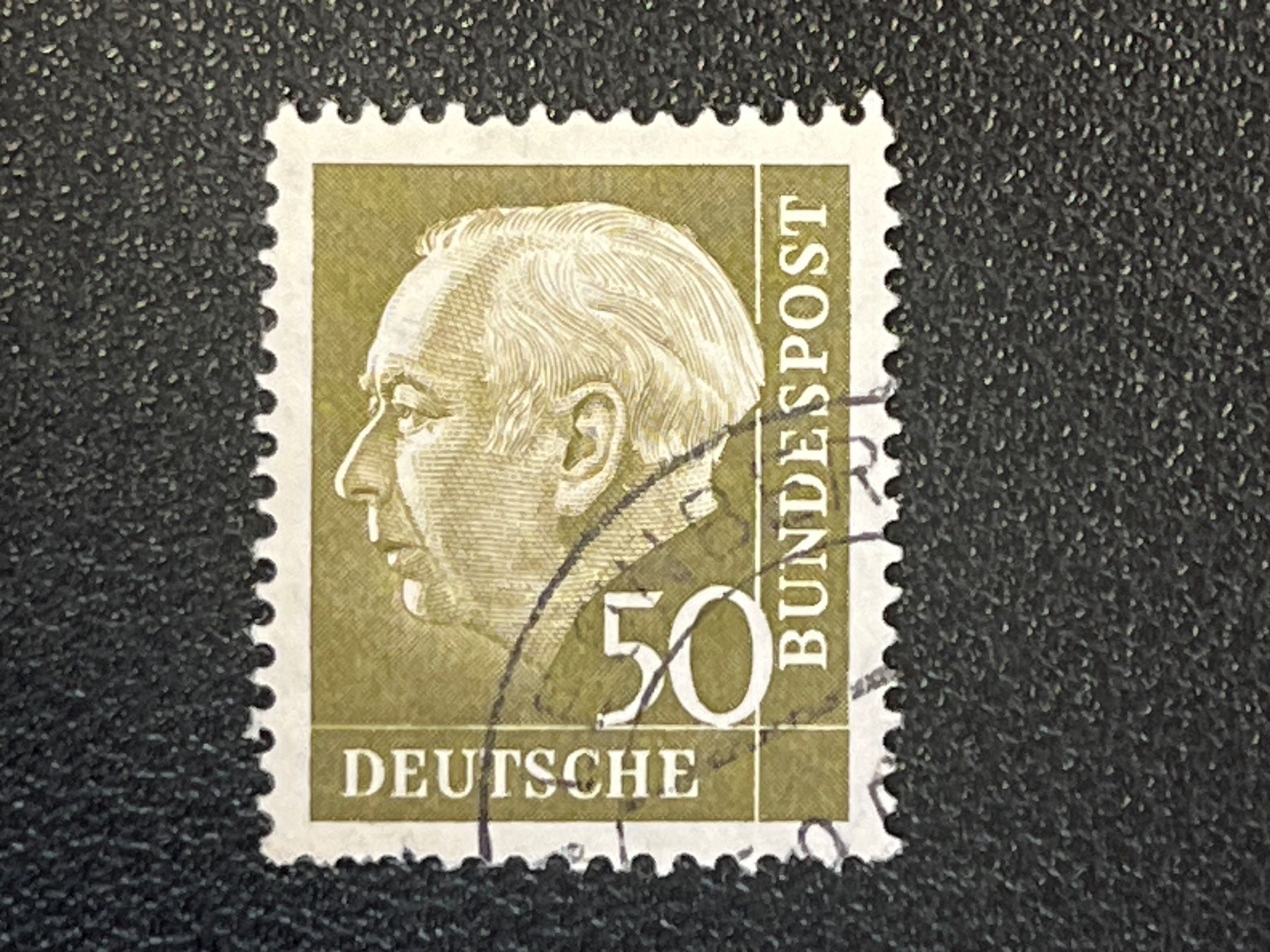 Alle Briefmarken: Deutschland Briefmarke – Gebraucht aus Chiasso von AzenYa