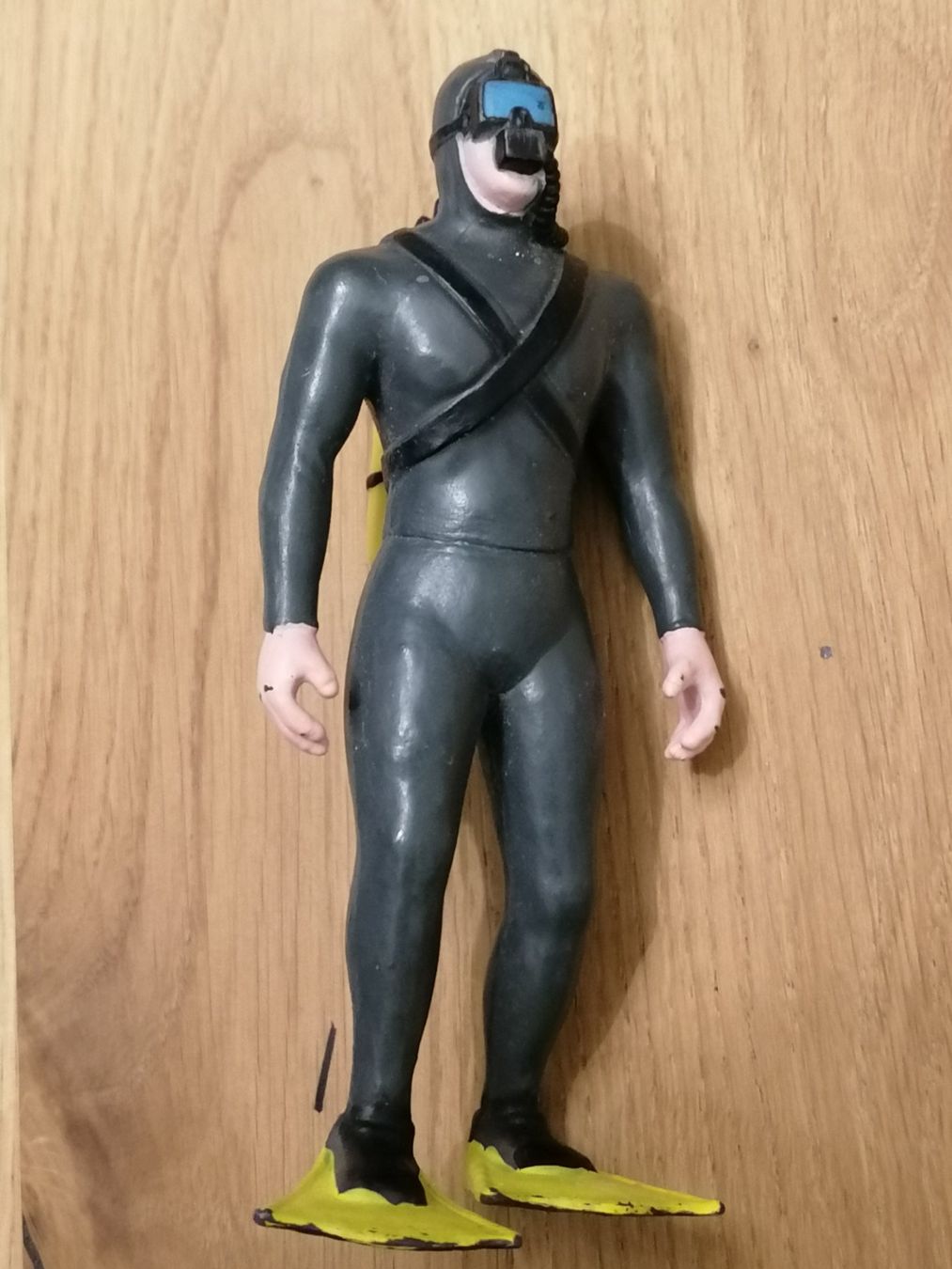 Statuette: Scuba Diver Figur K&M 2008 – Usato da Basel venduto da vintagecollector