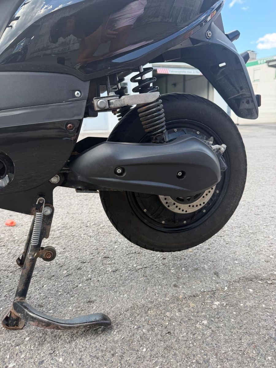 Scooters: Sky 3 E Roller – Gebraucht aus St.gallen von nur_9rj9 4