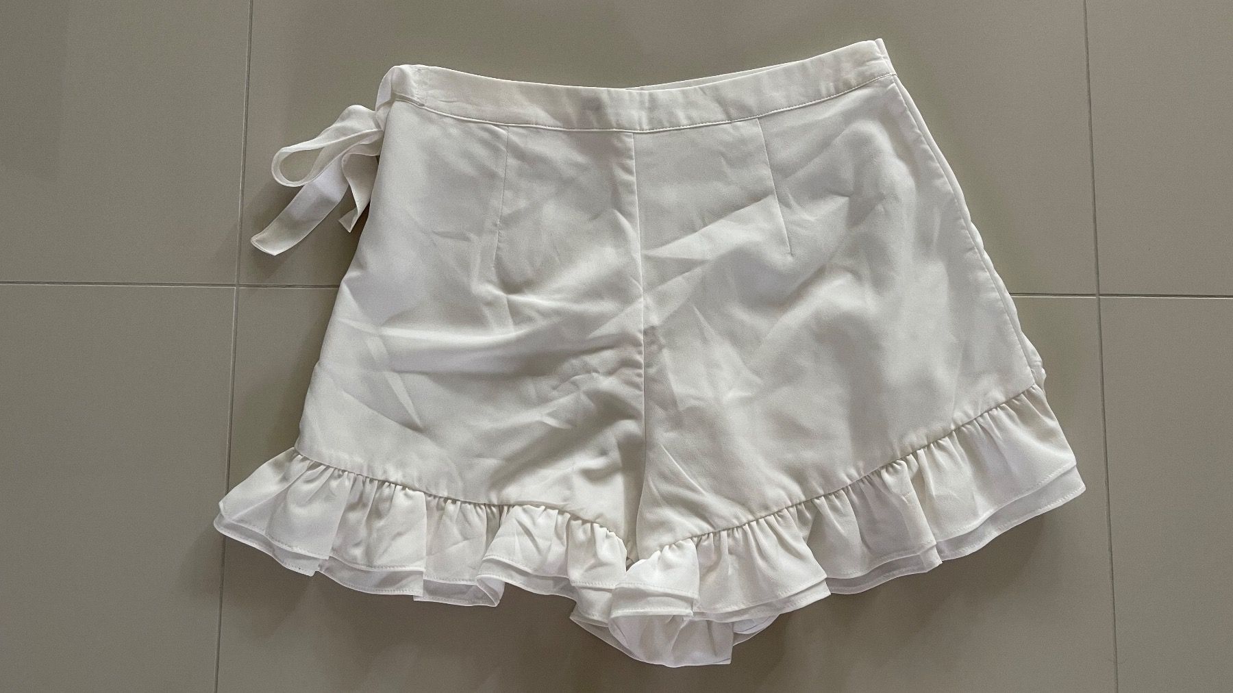 Hosen: Damen Shorts – Neu (gemäss Beschreibung) aus Rheineck von pssesolnet 1