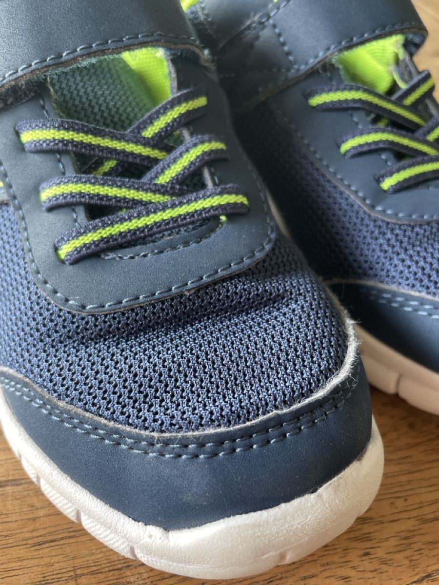 Chaussures garçon: VTy Sneaker – D'occasion à Heiligenschwendi par Mike73 1