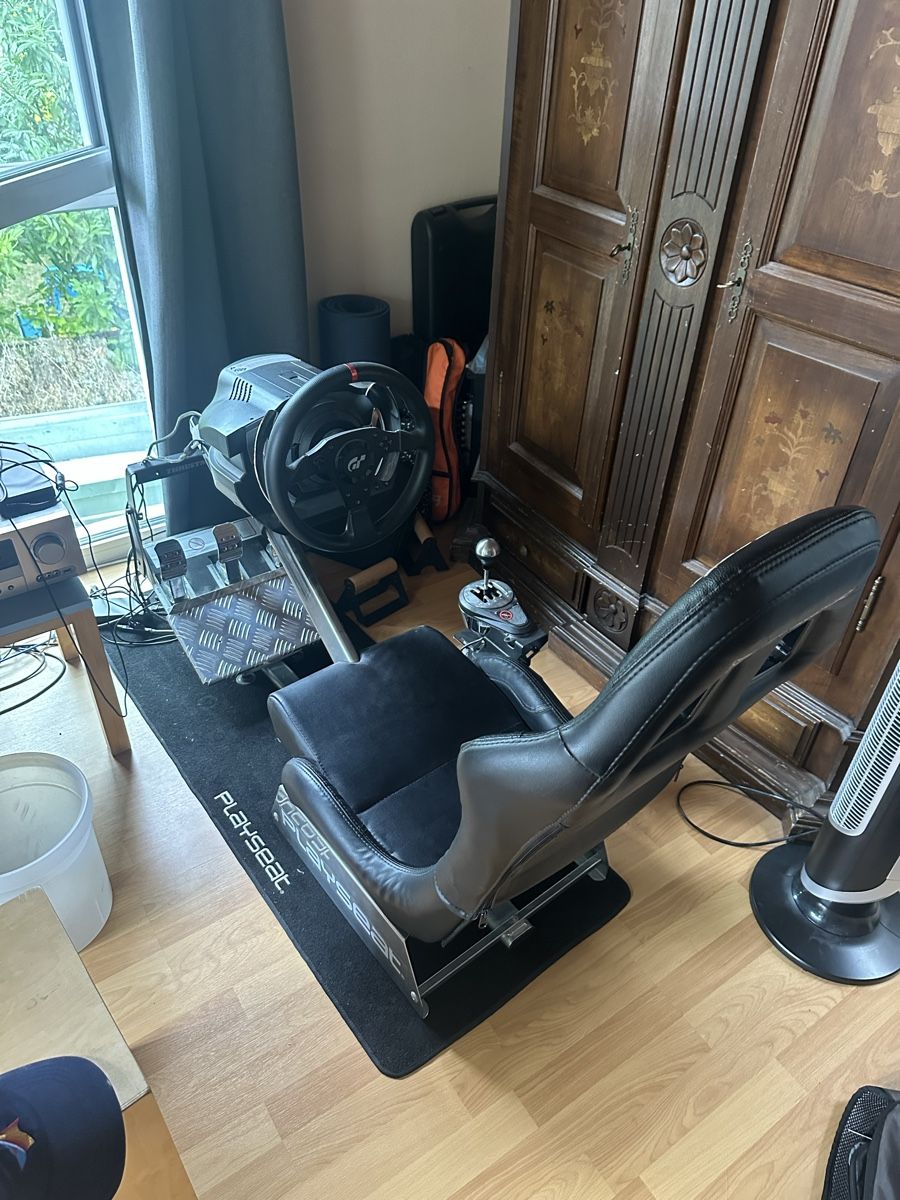 Thrustmaster Controller: Thrustmaster T500rs full sim rig avec shifter – Gebraucht aus Collombey von JeanAllet