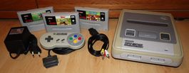 SUPER NINTENDO KONSOLE - SNES // Inklusive 3 Games & Zubehör