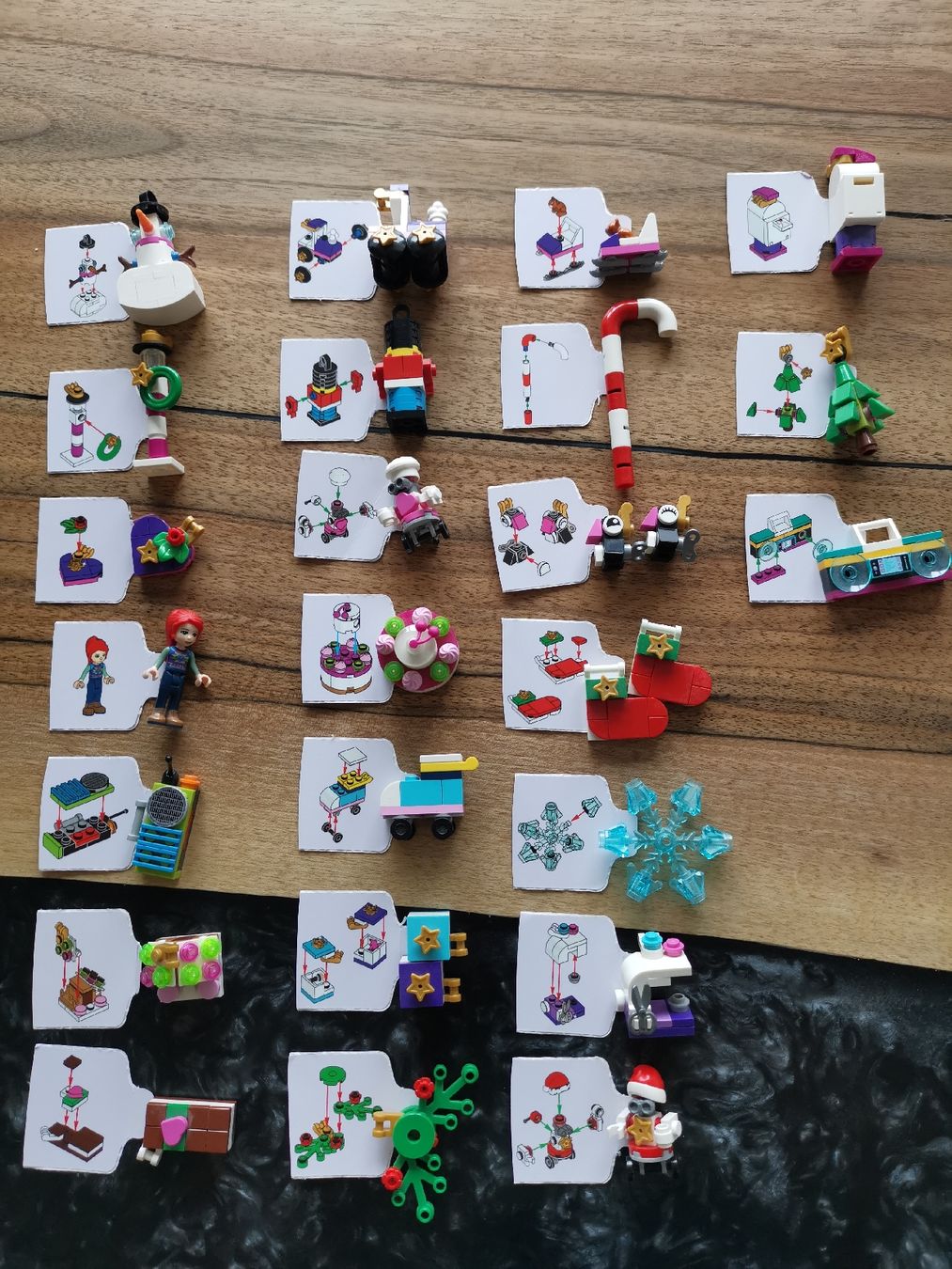 Calendari: Lego friends Adventskalender – Usato da Aadorf venduto da JFPS