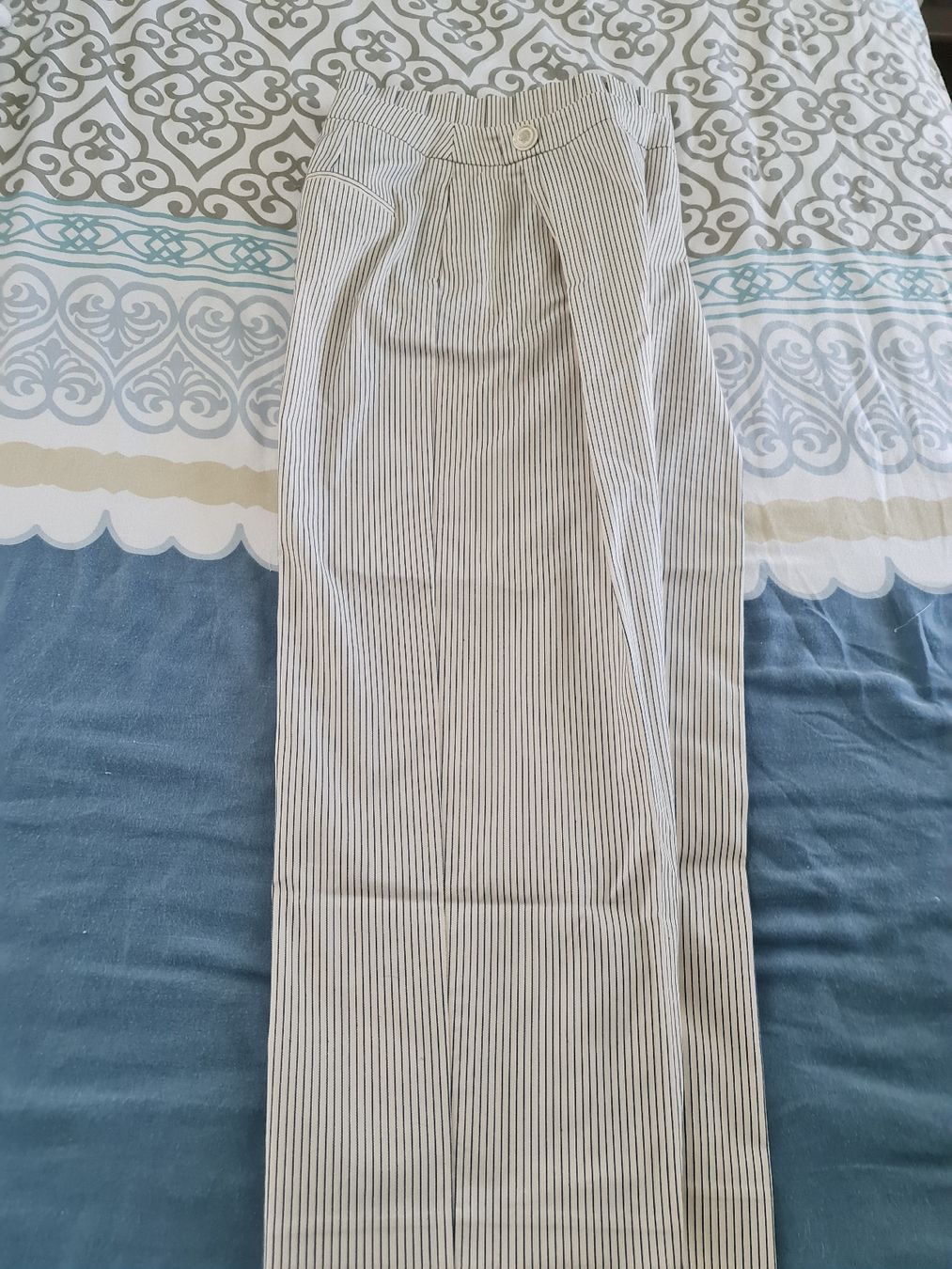 Zara Pantaloni: ZARA Hose Gr.XS – Usato da Itingen venduto da bea_bxv5