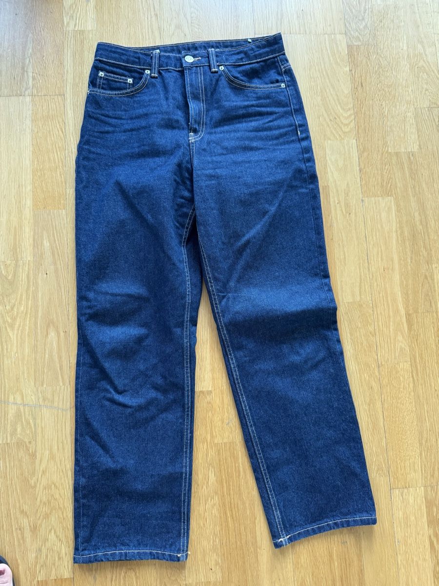 Zara Jeans: Zara jeans – Nuovo (secondo la descrizione) da Bern venduto da FashionK92