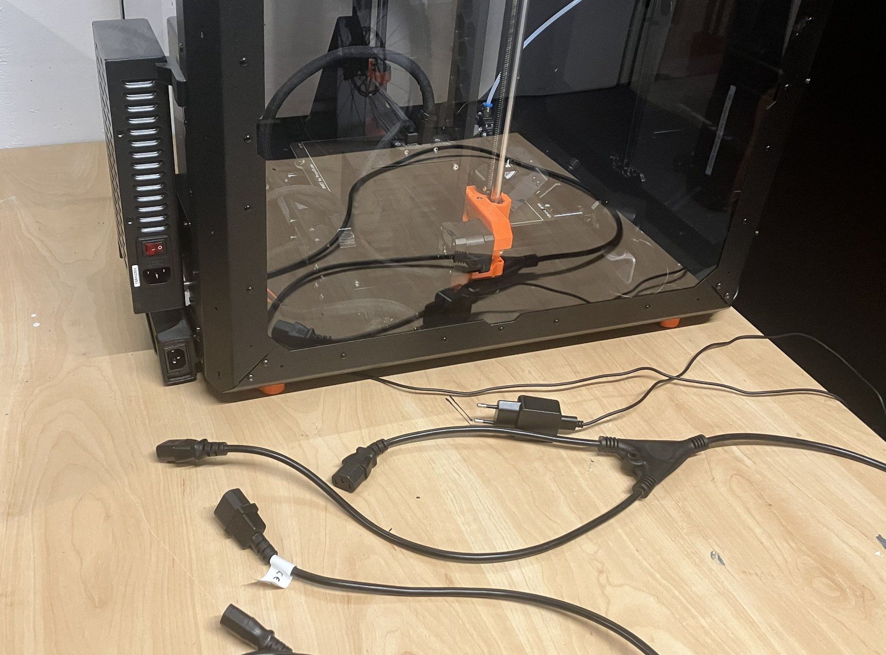 Prusa Stampanti 3D: Prusa MK4S mit Gehäuse, Feuerschutz, Hepa-Filter u.v.m. – Usato da Henggart venduto da iTuRi65 3