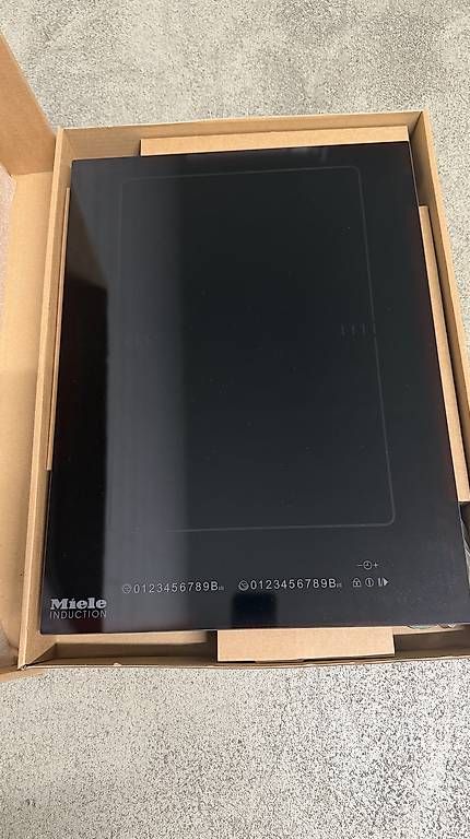 Miele Herde: Miele  CS 1841 Induktionskochfeld  38 cm – Neu (gemäss Beschreibung) aus Künten von buli76