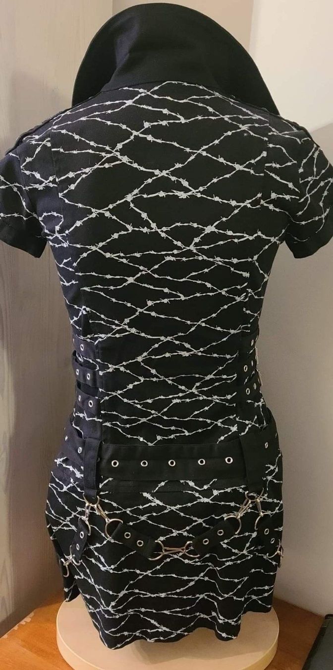 Vestiti: Hell Bunny Barbed Wire Dress Gothic – Nuovo (secondo la descrizione) da Eglisau venduto da Durango-Eduardo 5