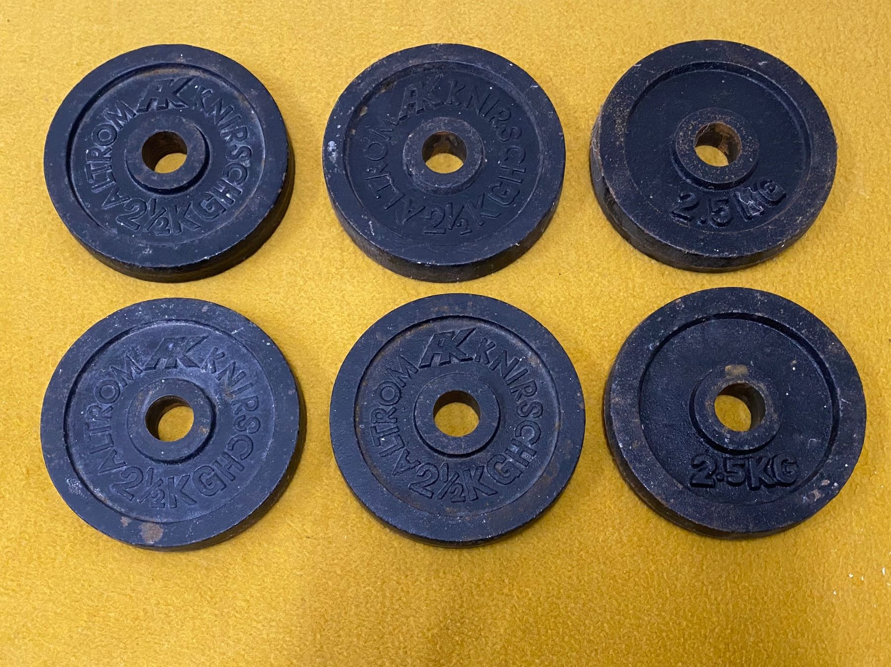 Manubri & Pesi: Hantel-Set mit Stange und 16 Hantel-Scheiben – Usato da Winterthur venduto da Tannenweg27 3