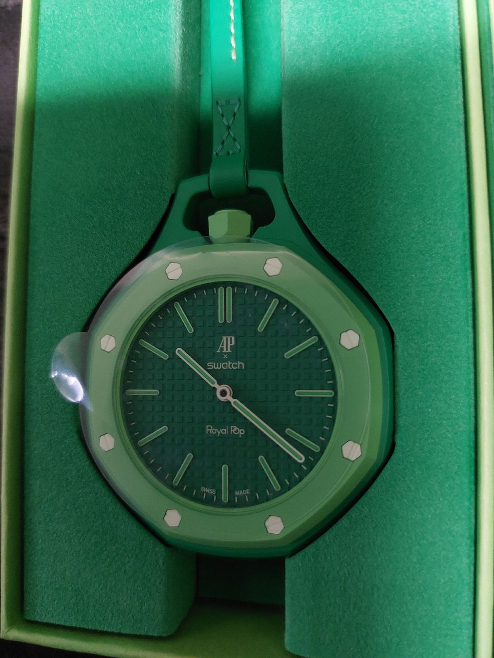 Swatch Uhren: Audemars Piguet x swatch Royal Pop – Neu und originalverpackt aus Orpund von Sputn1k 1