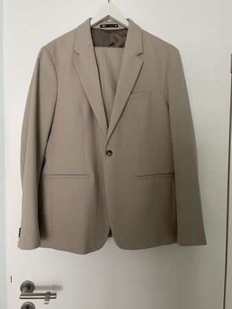 Herrenanzug, Zara, Gr. 54/46