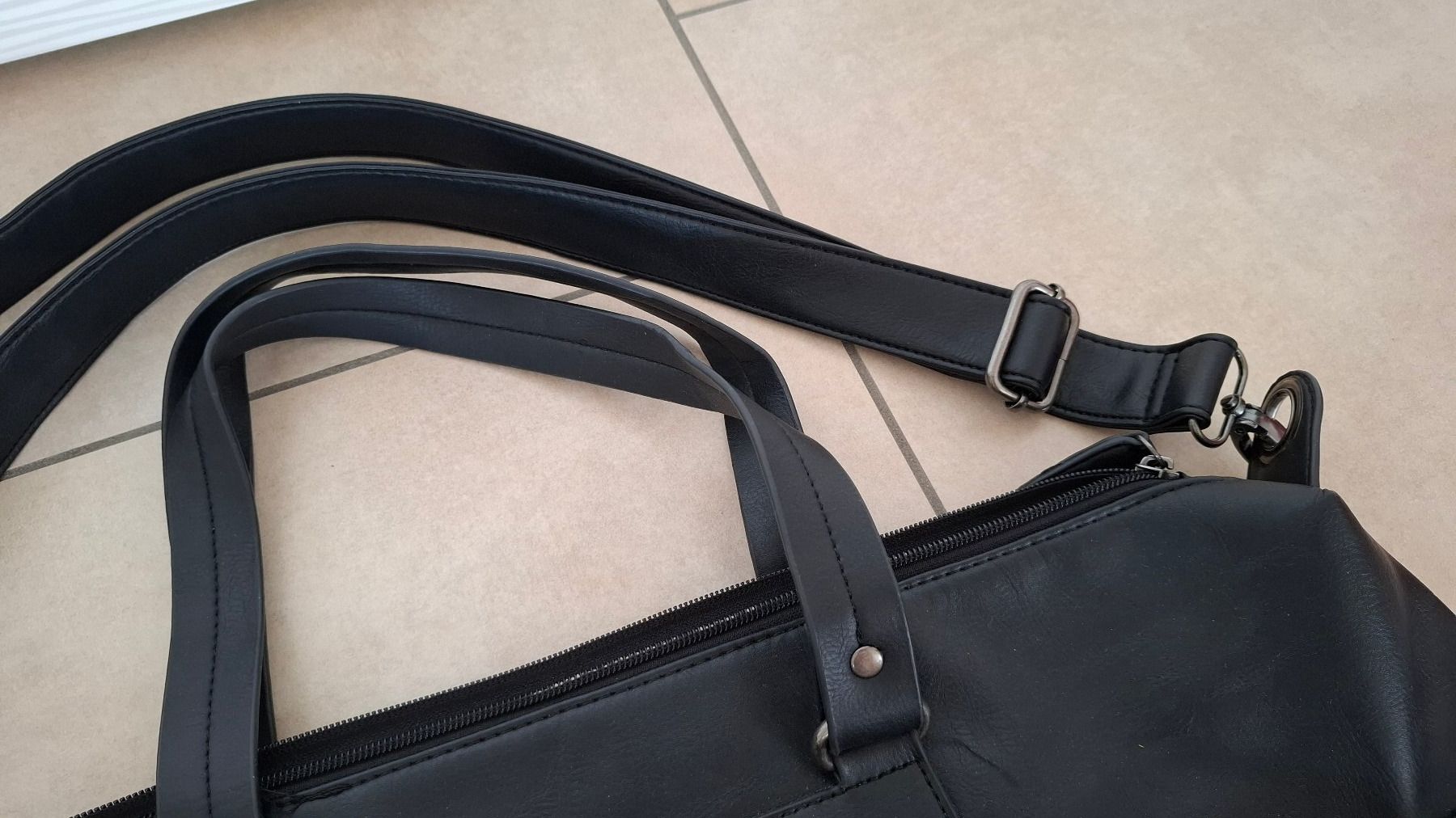 Borse da donna: Bershka Tasche / Umhängetasche – Nuovo (secondo la descrizione) da Rickenbach b. Wil venduto da Beautiful.Things 3