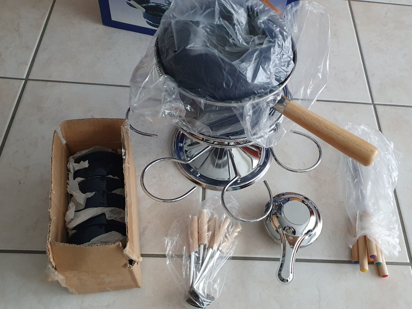 Elettrodomestici da cucina: Neu  Fondueset 22 Teile – Nuovo e nell'imballaggio originale da Winterthur venduto da Ywan1 1