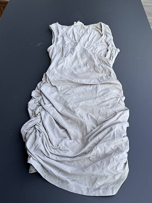 Robes: Kleid  – D'occasion à Rudolfstetten par krach