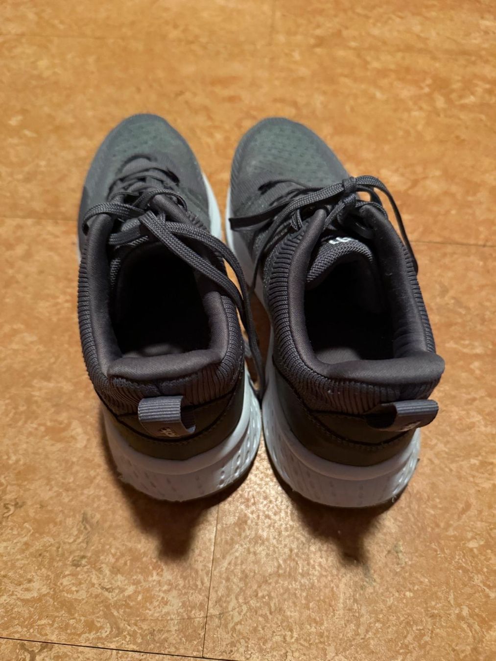 Bench Scarpe da uomo: Bench Herren Laufschuhe – Usato da Flawil venduto da Stella_3 8