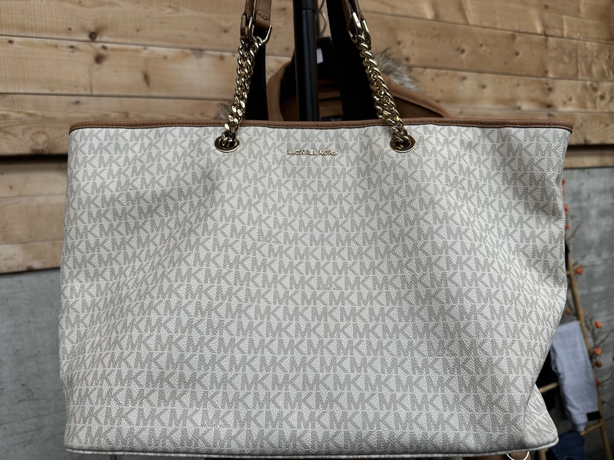 Michael Kors Borse da donna: Sac Michael Kors en super état ! – Usato da Villars-sur-Glâne venduto da mer_wgr8 7