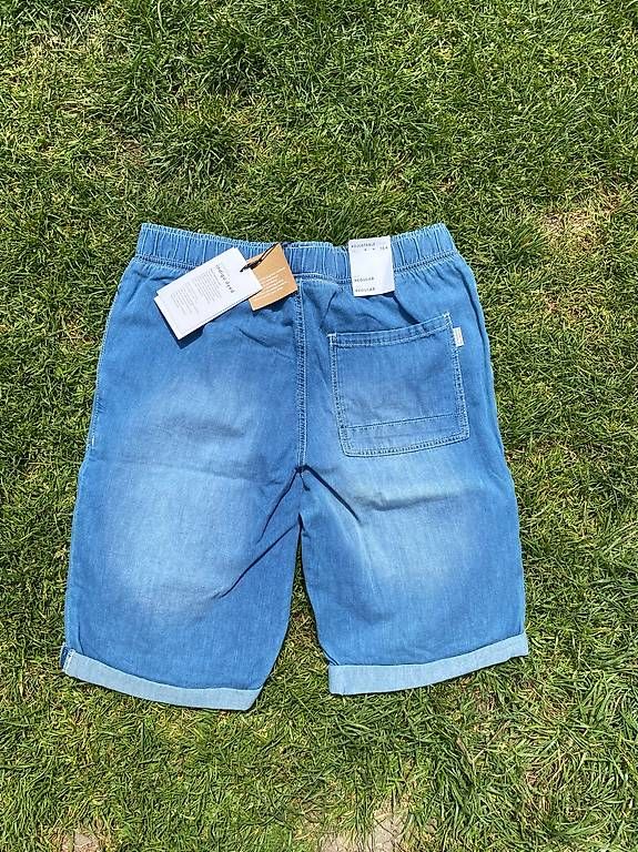 Pantaloni: Kurze Name-it Jeanshose Gr 164 – Usato da Zürich venduto da sisasu01