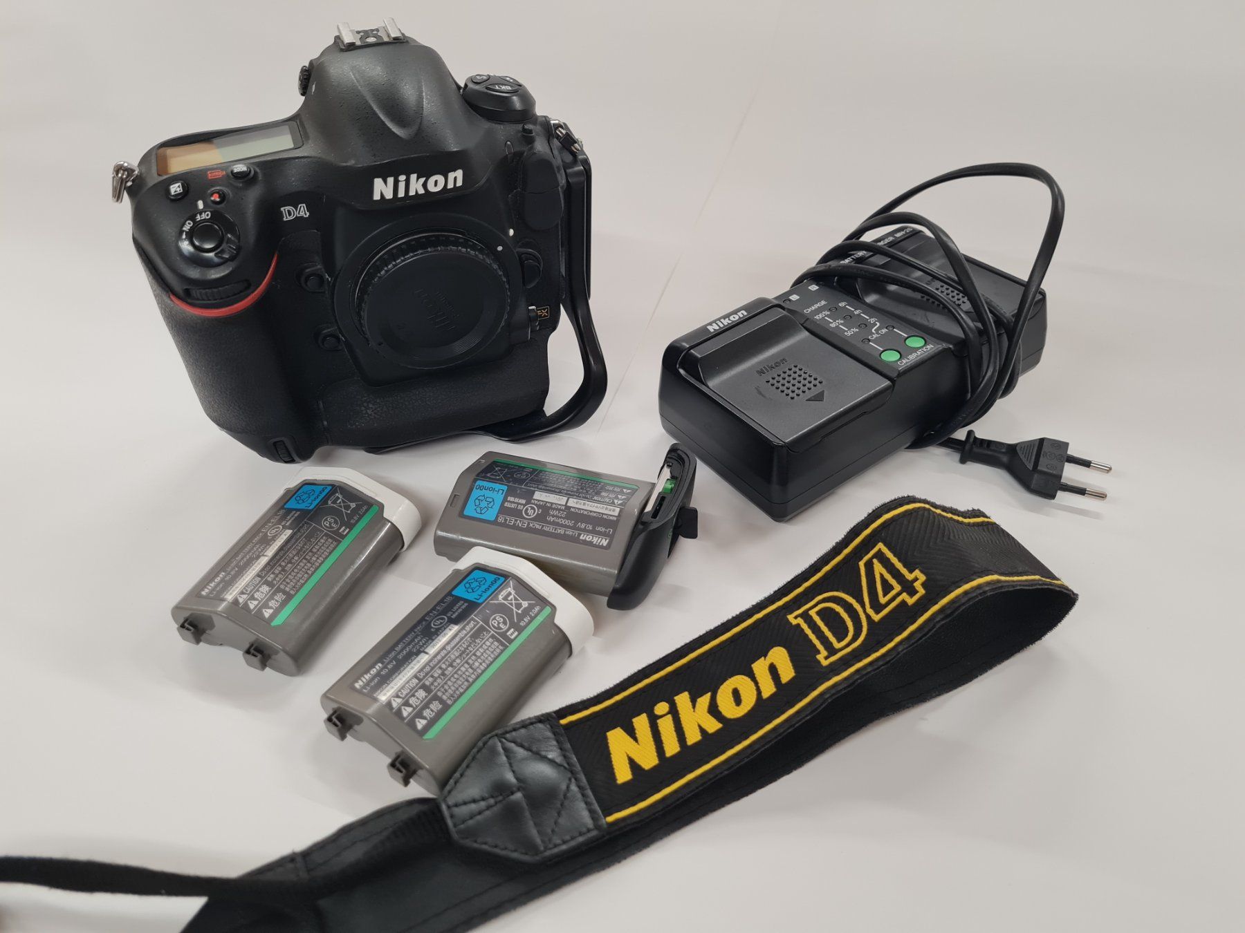 Nikon Kamera: Nikon D4 – Gebraucht aus Blumenstein von Funicorn