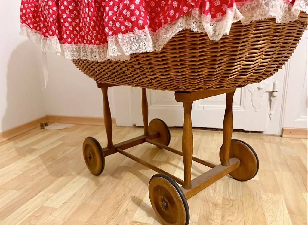 Culle: Alter schöner Stubenwagen – Usato da Kiesen venduto da Mandy2012 3