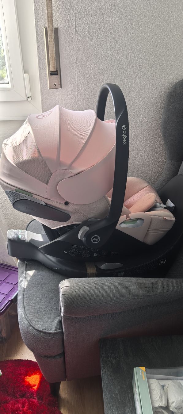 Cybex Seggiolini per auto: Cybex Babyschale i-size +  Base i-size  – Usato da Murten venduto da Musterschwiegersohn 3